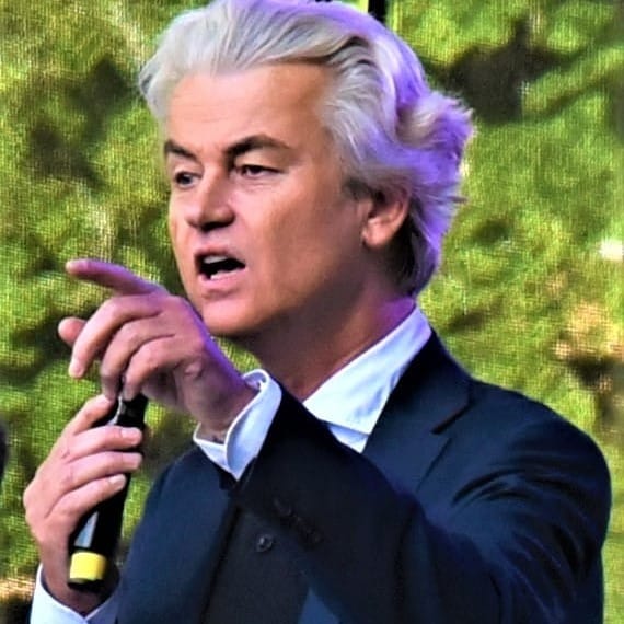 Geert Wilders speaking in 2019 (Photo: David Sedlecký)