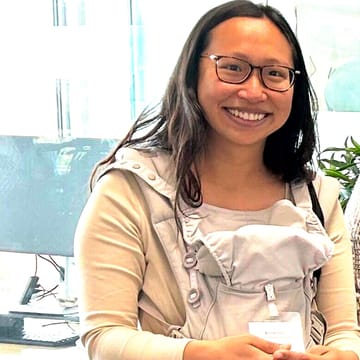 Social entrepreneur Bonnie Chiu, pictured with her baby (Pictured: LinkedIn)